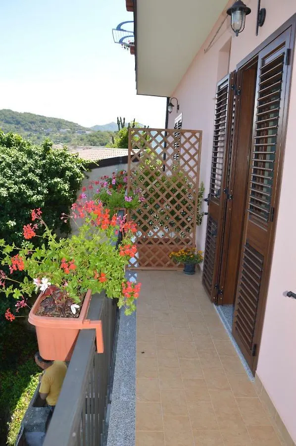 B&B Incantevole Vicolo Piraino Bed & Breakfast